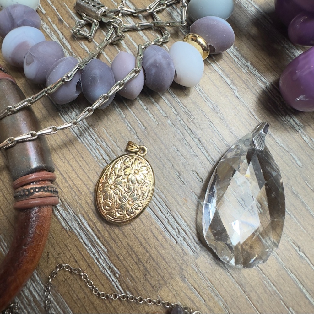 Jewelry Lot - Picture 2 of 16